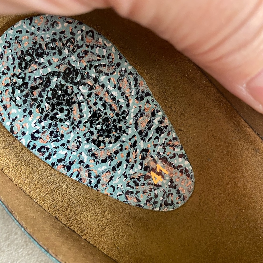 Wedge Sandals - Picture 4 of 5